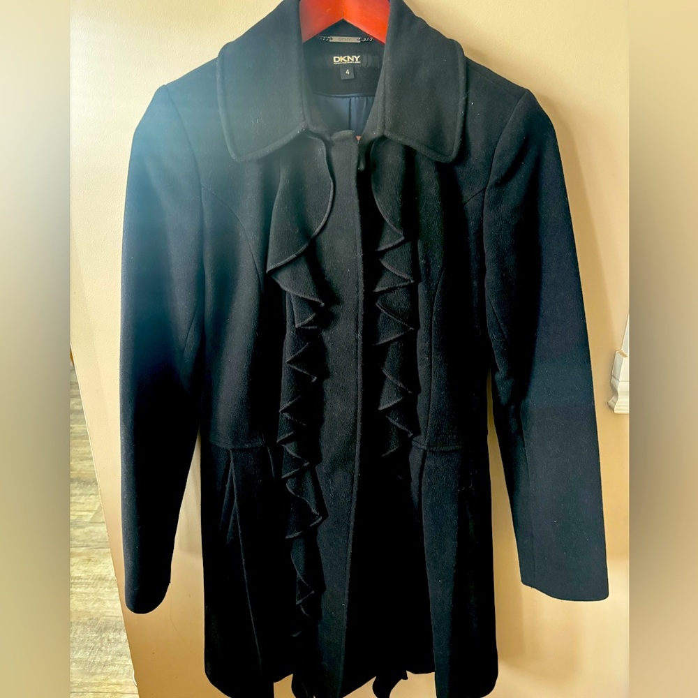 DKNY size 4 ladies coat